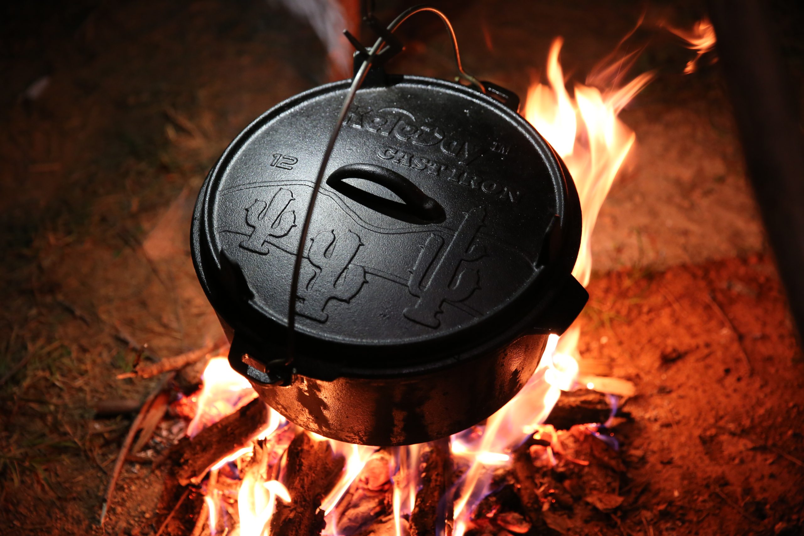 Bialettihand Winkel -Bialettihand Winkel Dutch Oven Cactus Jack 12 Quart 135 L over the Wood Fire 1 scaled 1